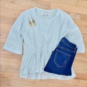 Cara Loren mint blouse